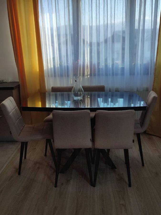Апартаменты Marina'S House Ghimbav Экстерьер фото